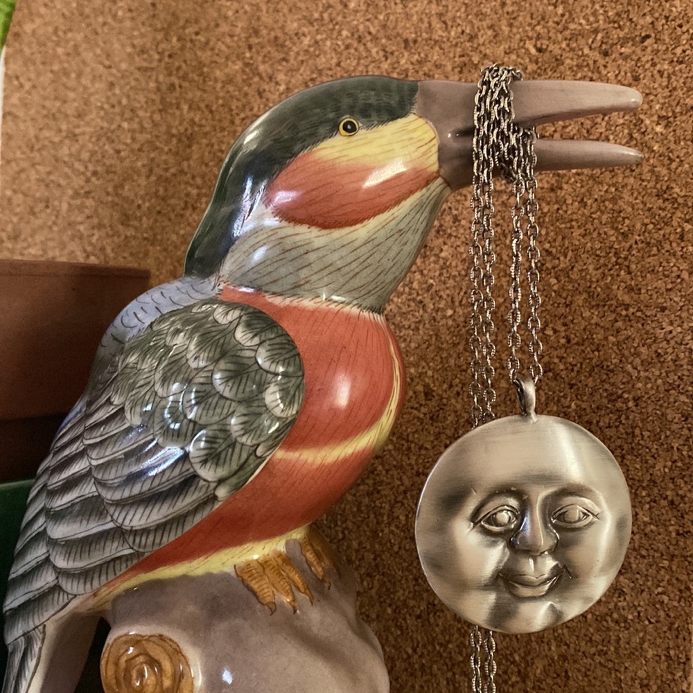 Moon face necklace